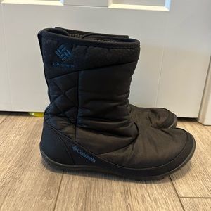 Columbia Heavenly Boots size 9